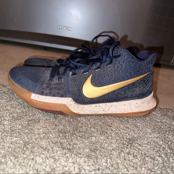 Nike Other - Nike Kyrie 3 shoes